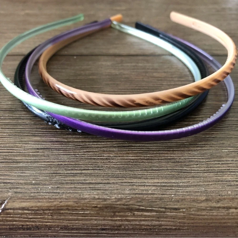 Solid color plastic headband 4ct.